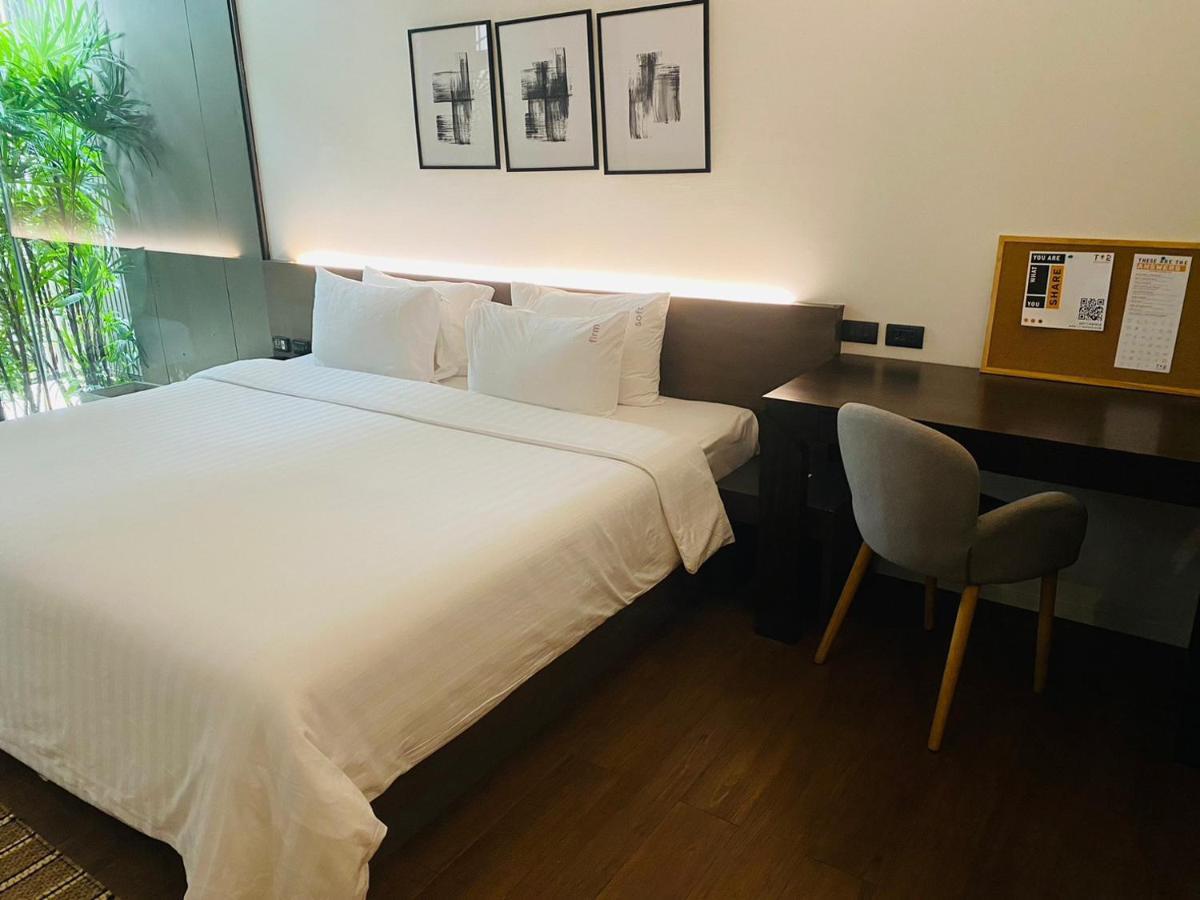 T2 Residence Sathorn Banguecoque Exterior foto