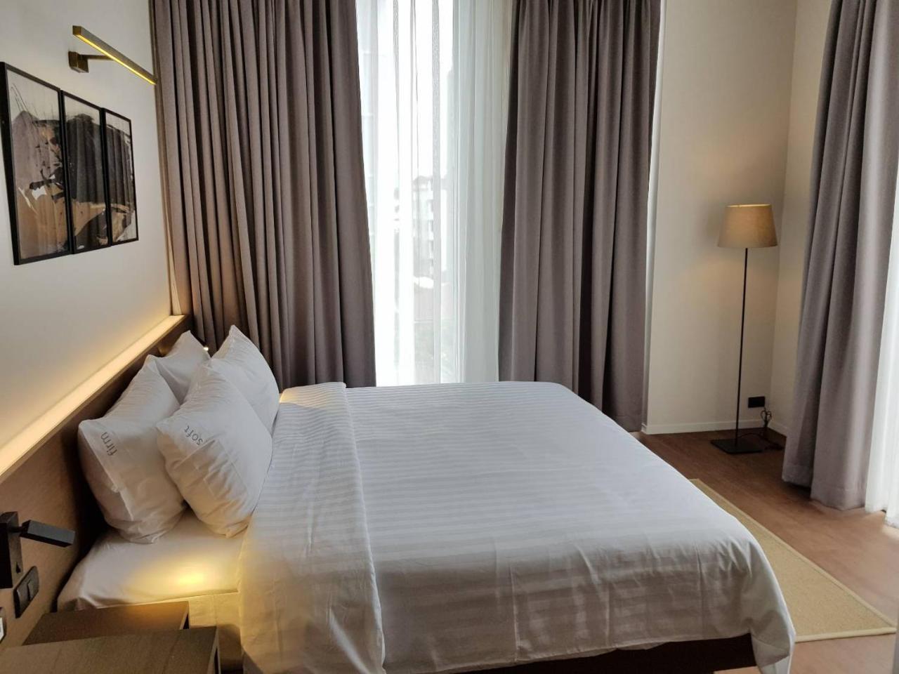 T2 Residence Sathorn Banguecoque Exterior foto