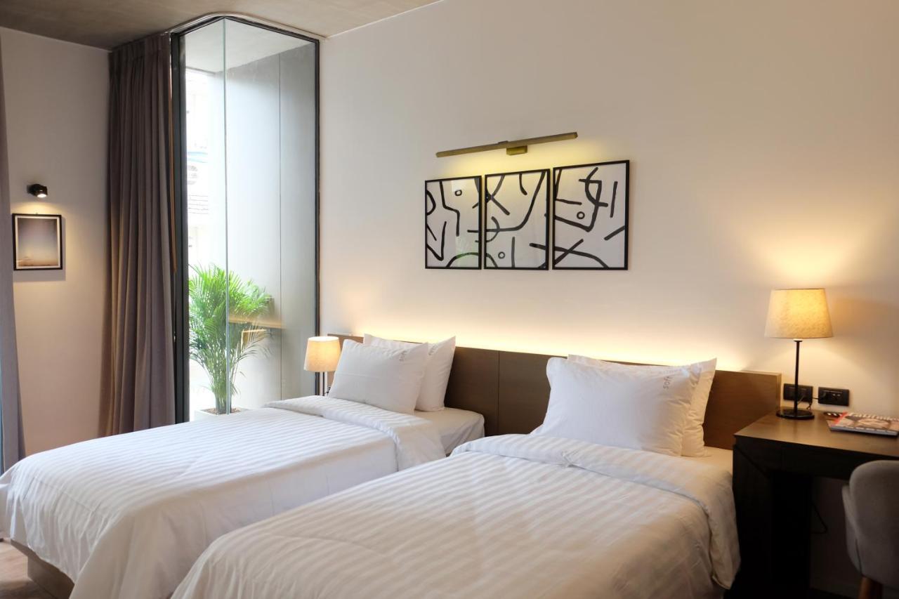 T2 Residence Sathorn Banguecoque Exterior foto