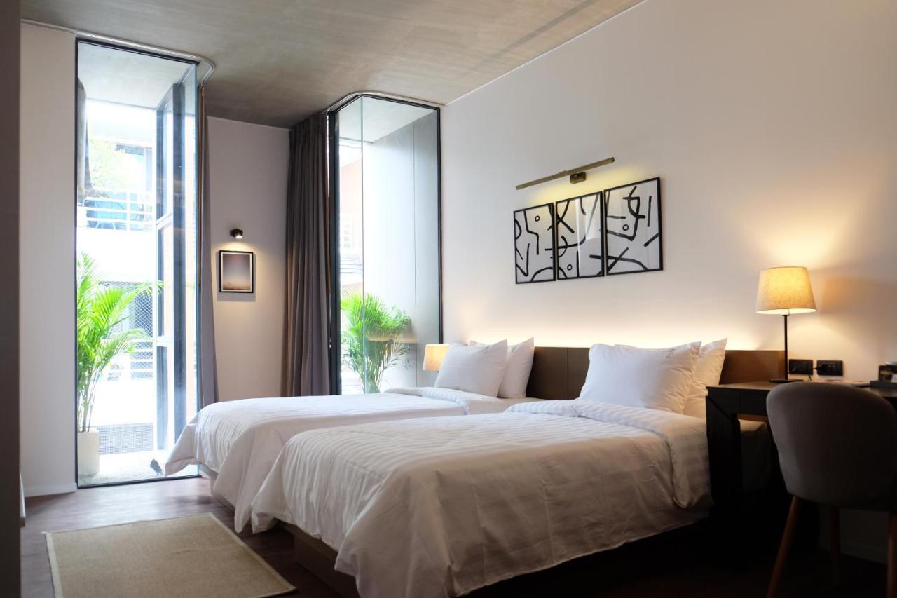 T2 Residence Sathorn Banguecoque Exterior foto
