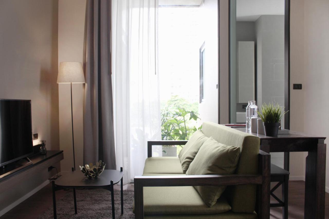 T2 Residence Sathorn Banguecoque Exterior foto