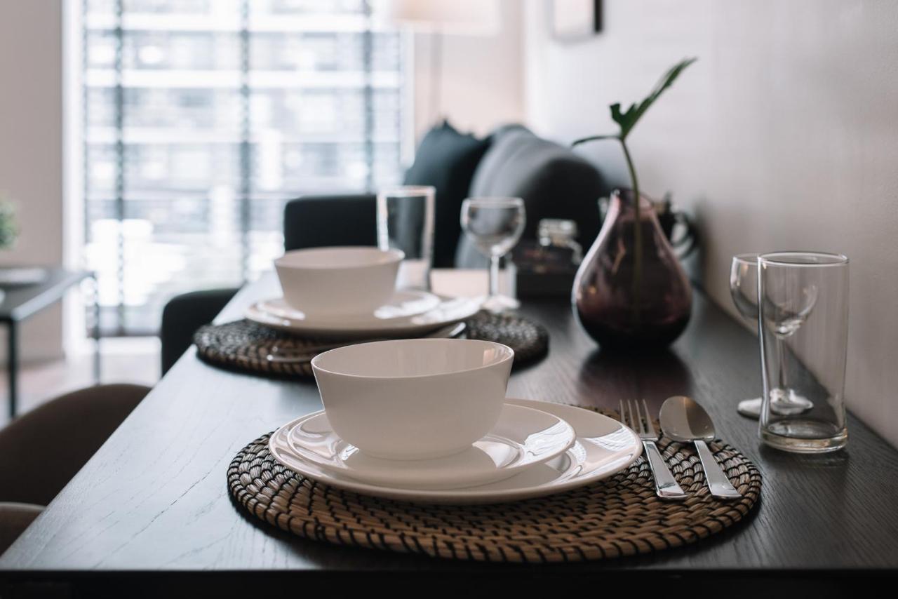 T2 Residence Sathorn Banguecoque Exterior foto
